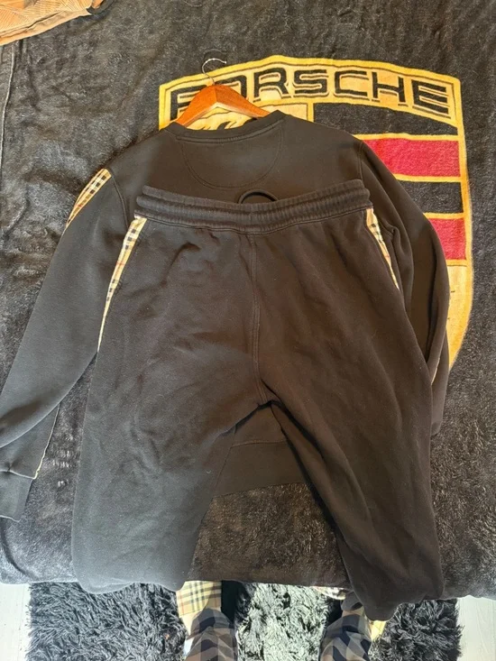 Burberry Archive Check Sweatsuit Set Crewneck & Sweatpants - Picture 6 of 6